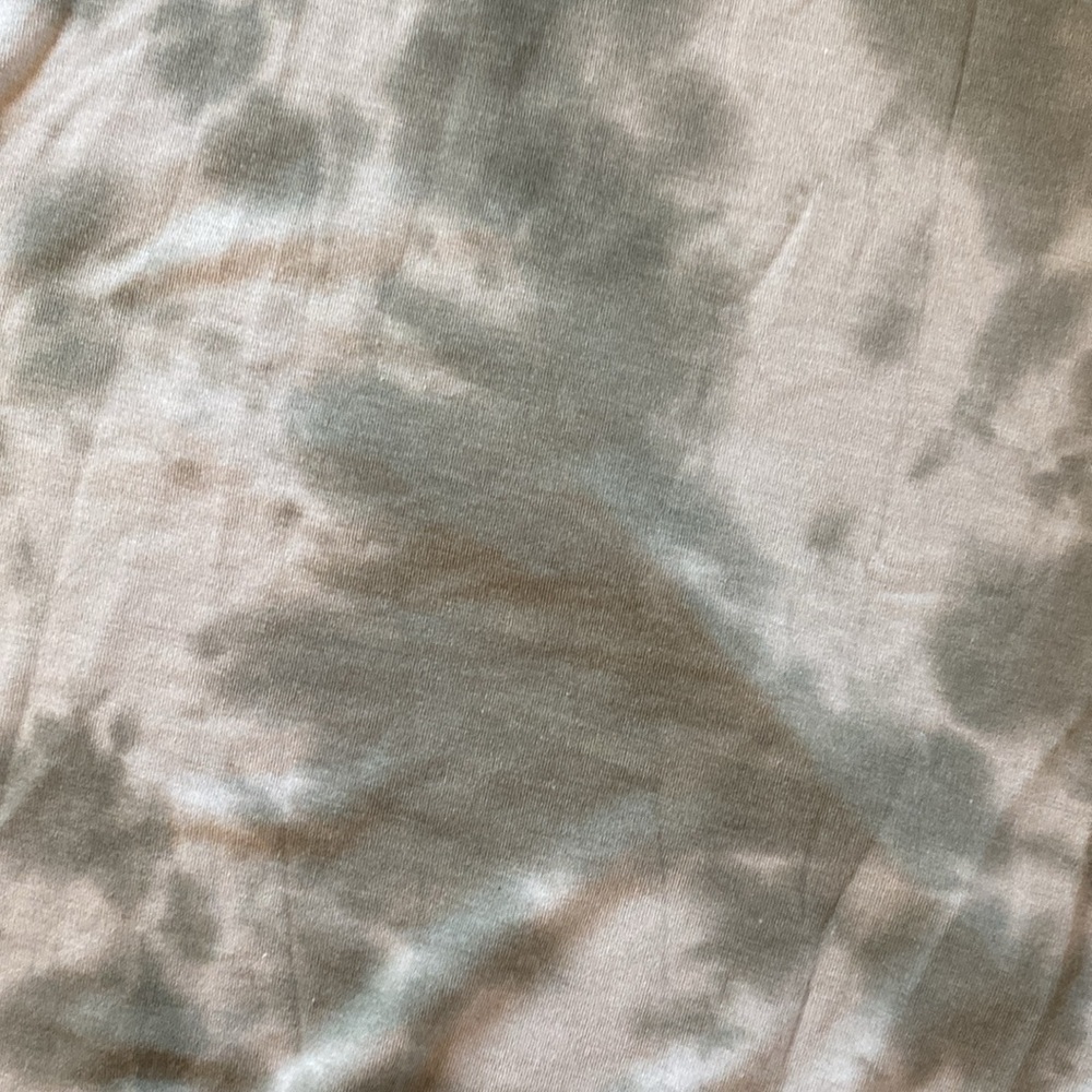 Cupio Gray and White Boxy Short Sleeve Tee/ Size 2X - Picture 4 of 5